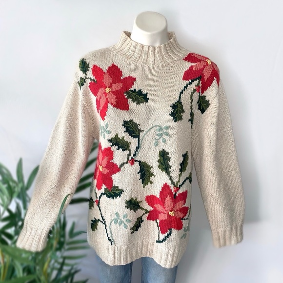 v i n t a g e :: Oversized Poinsettia Embroidered Christmas Sweater - Picture 4 of 12
